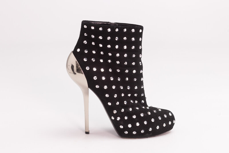 GIUSEPPE ZANOTTI GIUSEPPE ZANOTTI BLACK SUEDE CRYSTAL EMBELLISHED BOOTS (EU 38)