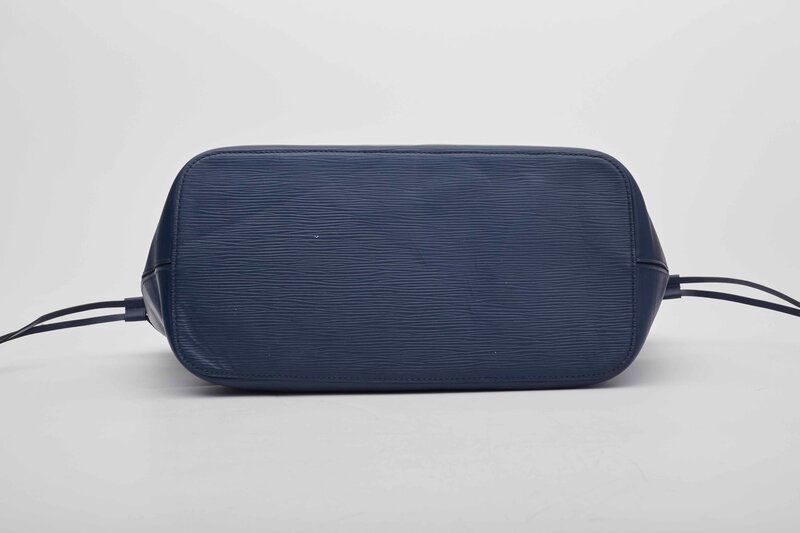 LOUIS VUITTON LOUIS VUITTON BLUE MARINE EPI LEATHER NEVERFULL MM TOTE BAG