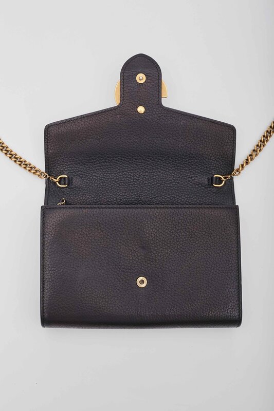 GUCCI GUCCI CALFSKIN GG MARMONT CHAIN WALLET BLACK (PRE LOVED)