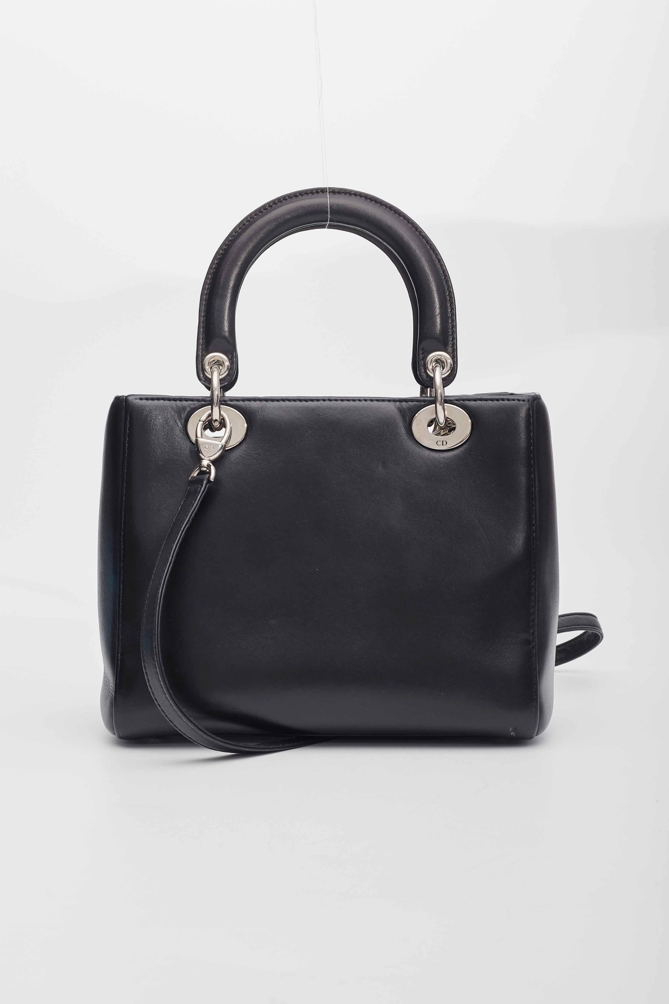 Lady Dior' handbag | V&A Explore The Collections