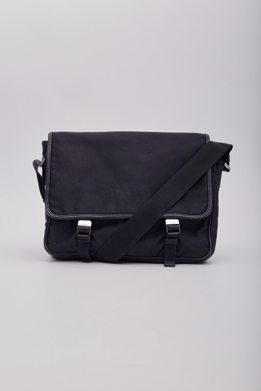 PRADA PRADA NAVY TESSUTO NYLON LOGO FLAP MESSENGER BAG