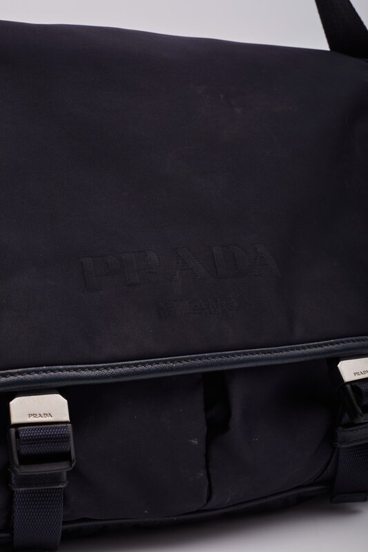 PRADA PRADA NAVY TESSUTO NYLON LOGO FLAP MESSENGER BAG
