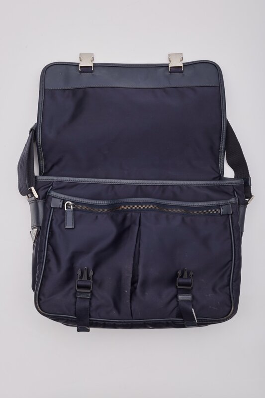 PRADA PRADA NAVY TESSUTO NYLON LOGO FLAP MESSENGER BAG