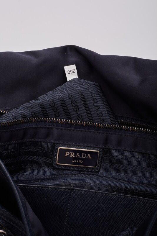 PRADA PRADA NAVY TESSUTO NYLON LOGO FLAP MESSENGER BAG