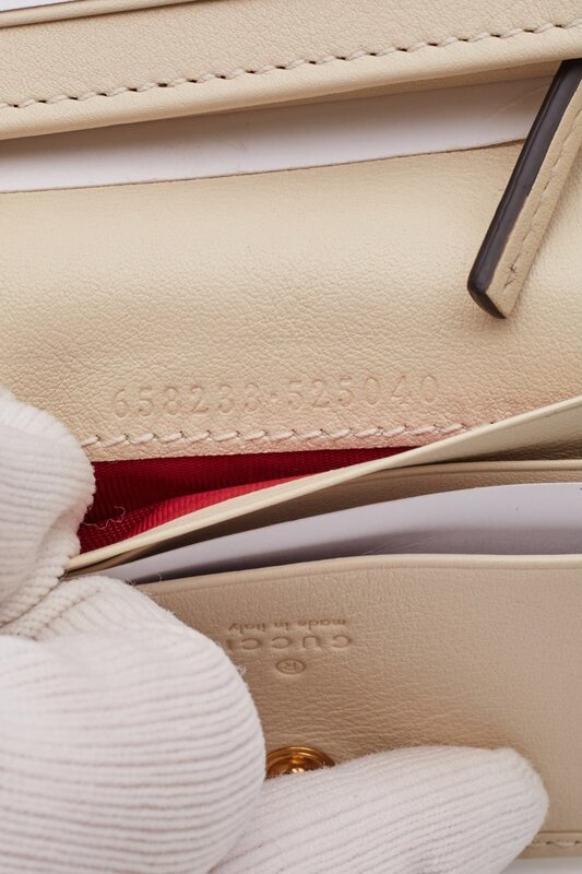 GUCCI GUCCI CALFSKIN INTERLOCKING G CARD HOLDER CASE MYSTIC WHITE