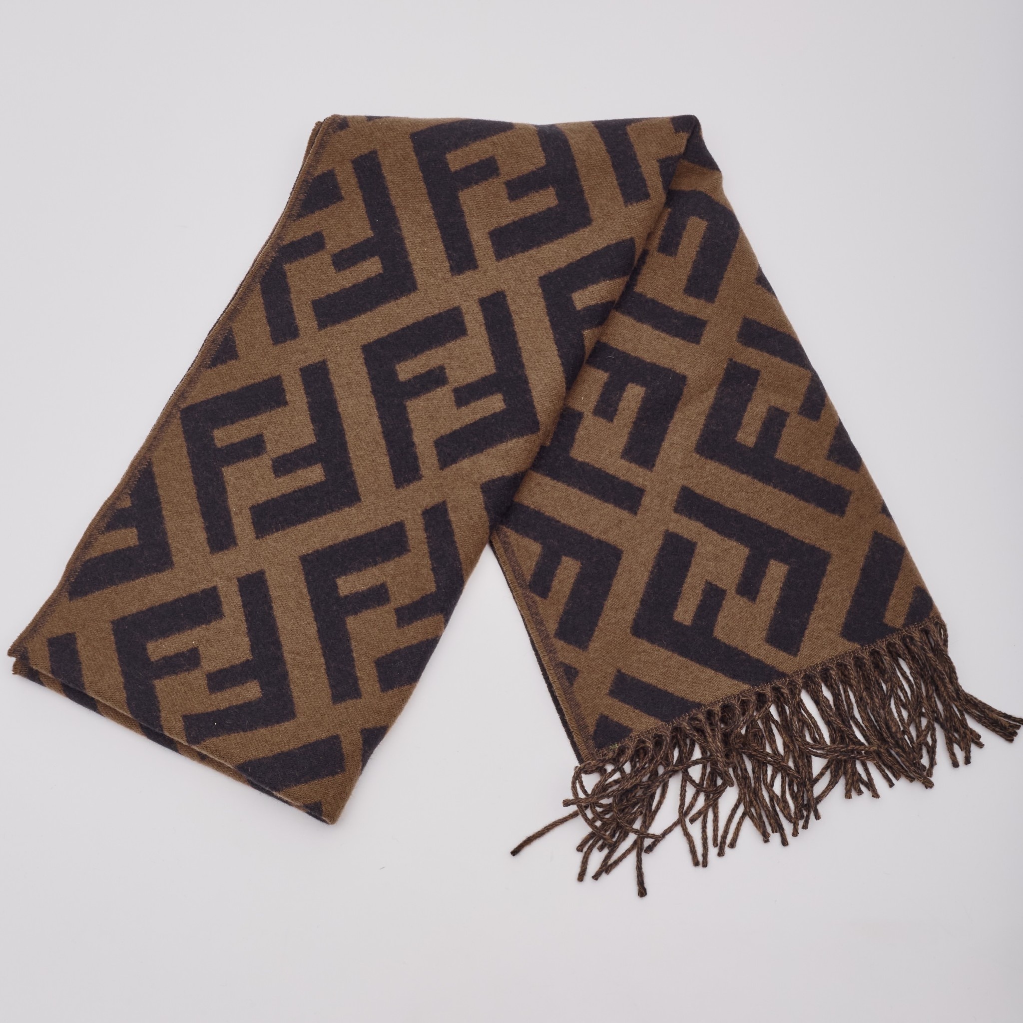 Fendi zucca scarf sale