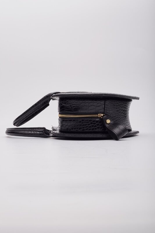 VIVIENNE WESTWOOD VIVIENNE WESTWOOD BLACK CROC EMBOSSED CHANCERY HEART HANDBAG