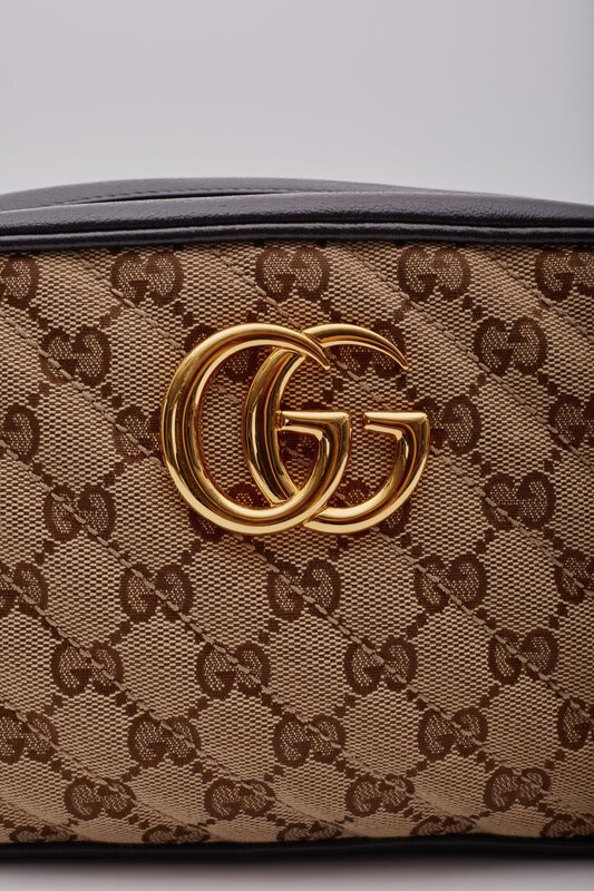GUCCI GUCCI MONOGRAM SMALL GG MARMONT SHOULDER BAG BEIGE BLACK