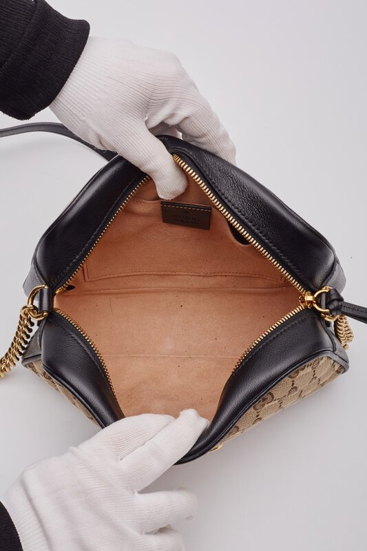 GUCCI GUCCI MONOGRAM SMALL GG MARMONT SHOULDER BAG BEIGE BLACK
