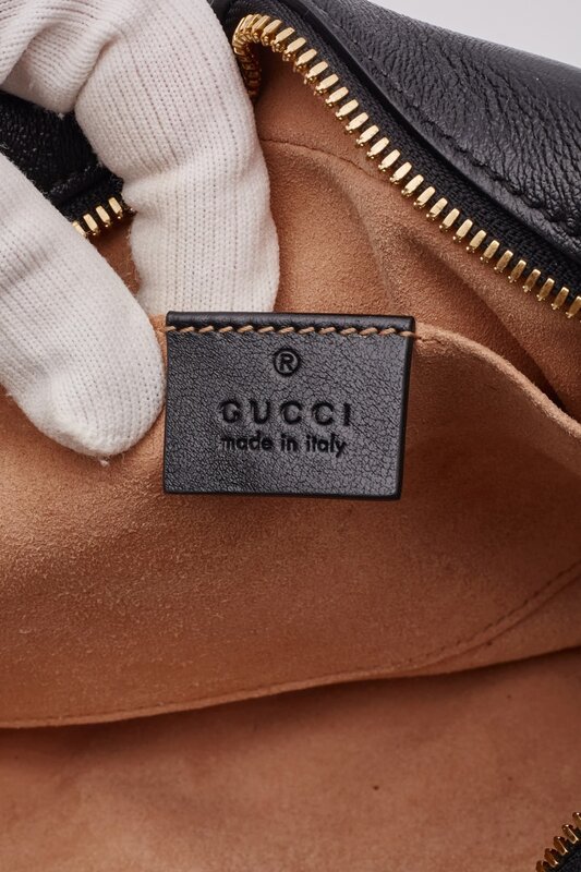 GUCCI GUCCI MONOGRAM SMALL GG MARMONT SHOULDER BAG BEIGE BLACK