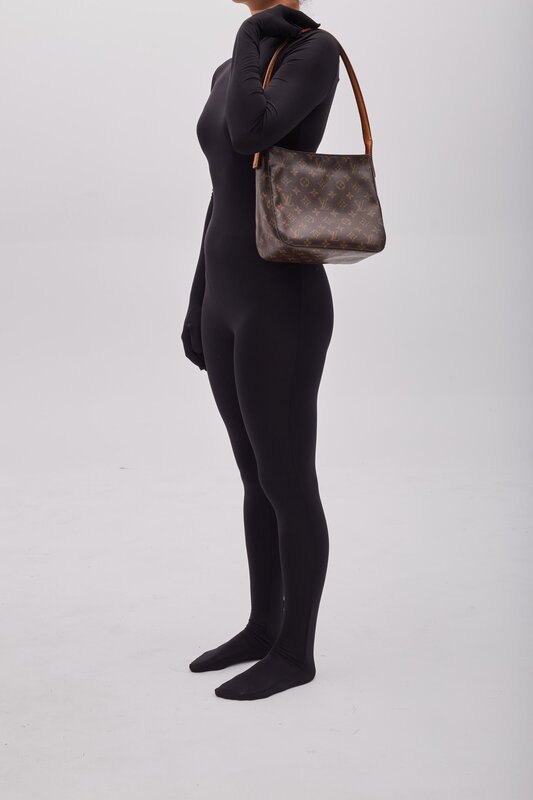 LOUIS VUITTON LOUIS VUITTON MONOGRAM LOOPING BAG MM