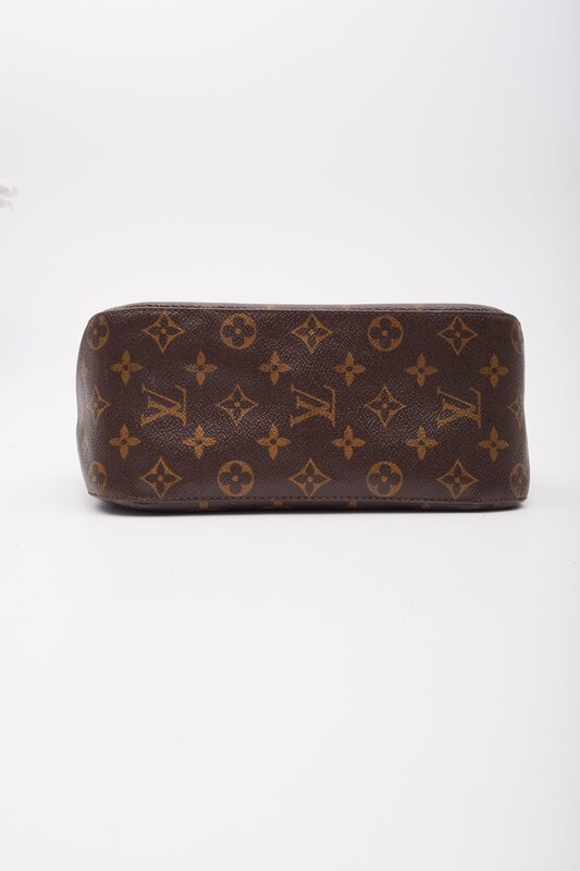 LOUIS VUITTON LOUIS VUITTON MONOGRAM LOOPING BAG MM