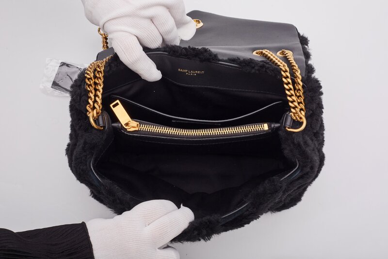 SAINT LAURENT SAINT LAURENT BLACK SHEARLING LOULOU SHOULDER BAG SMALL