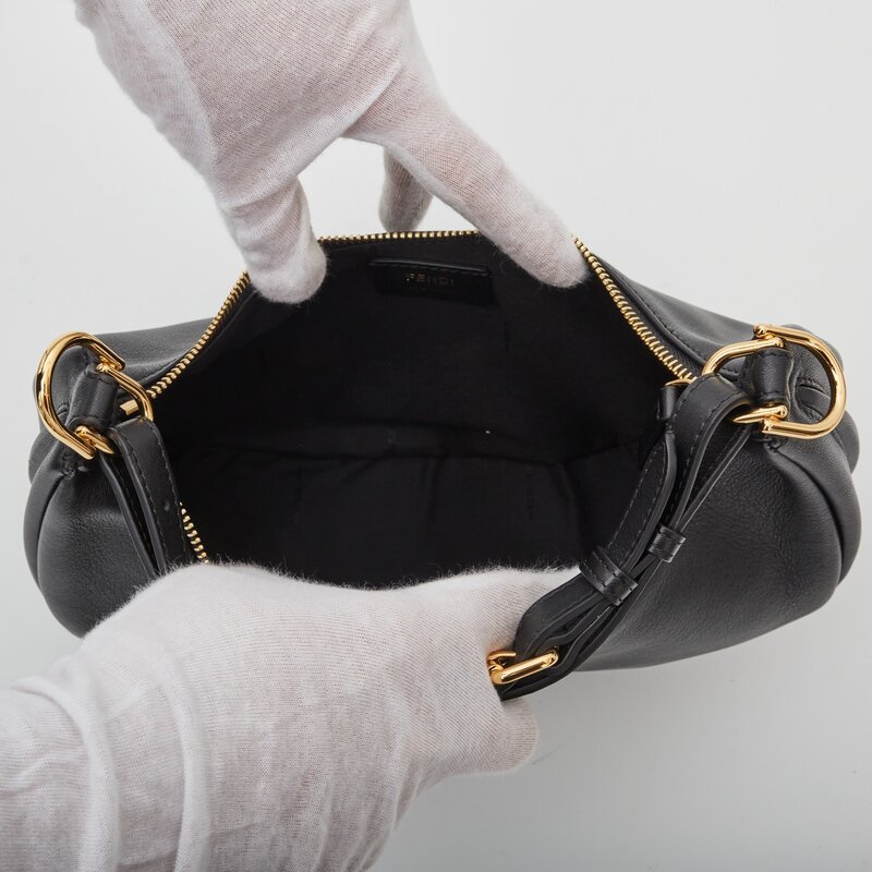 FENDI FENDI BLACK LEATHER SMALL CROISSANT FENDIGRAPHY HOBO BAG SMALL
