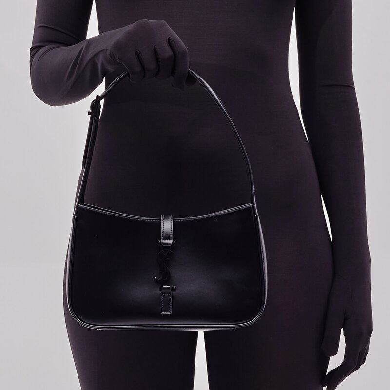 SAINT LAURENT SAINT LAURENT SMOOTH BLACK LEATHER LE 5 À 7 HOBO BAG W BLACK METAL