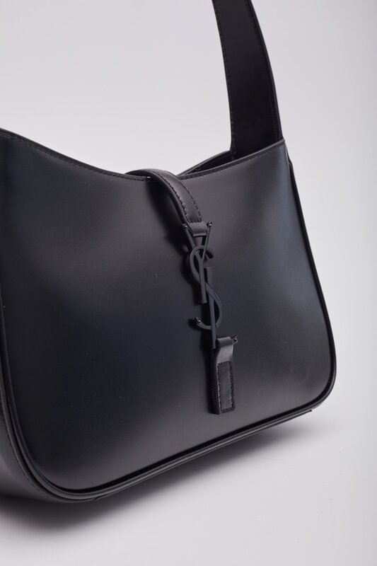 SAINT LAURENT SAINT LAURENT SMOOTH BLACK LEATHER LE 5 À 7 HOBO BAG W BLACK METAL