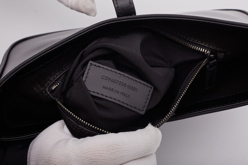 SAINT LAURENT SAINT LAURENT SMOOTH BLACK LEATHER LE 5 À 7 HOBO BAG W BLACK METAL