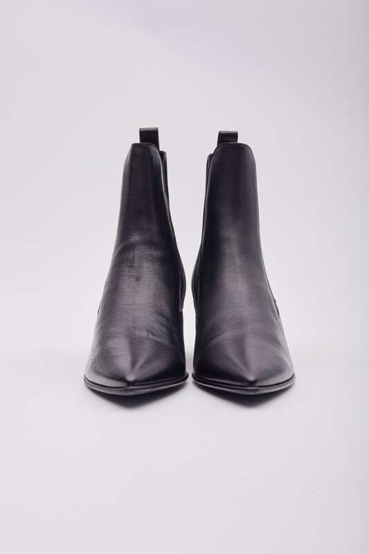 SAINT LAURENT BLACK LEATHER HEELED CHELSEA BOOTS (EU 44) MENS