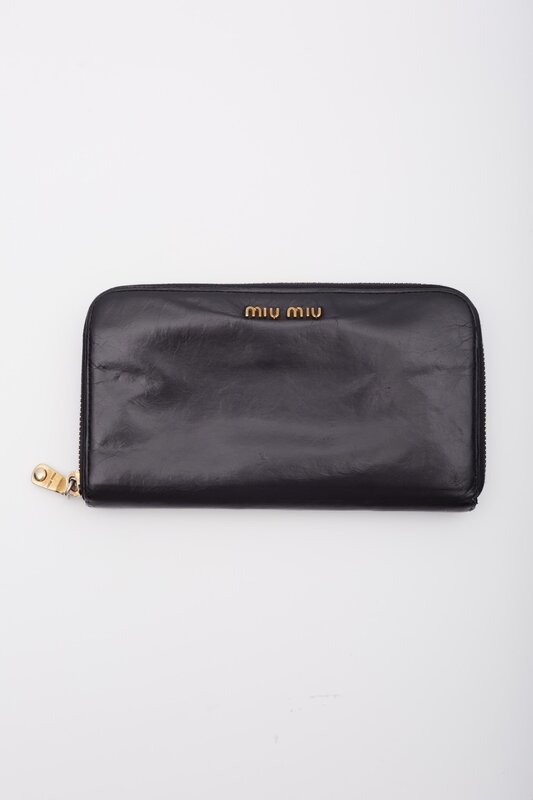 MIU MIU BLACK LEATHER ZIP AROUND WALLET