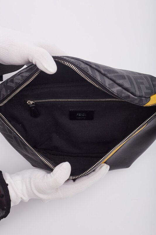 FENDI FENDI GLAZED BLACK LOGO FF 1974 DIAGONAL BELT BAG