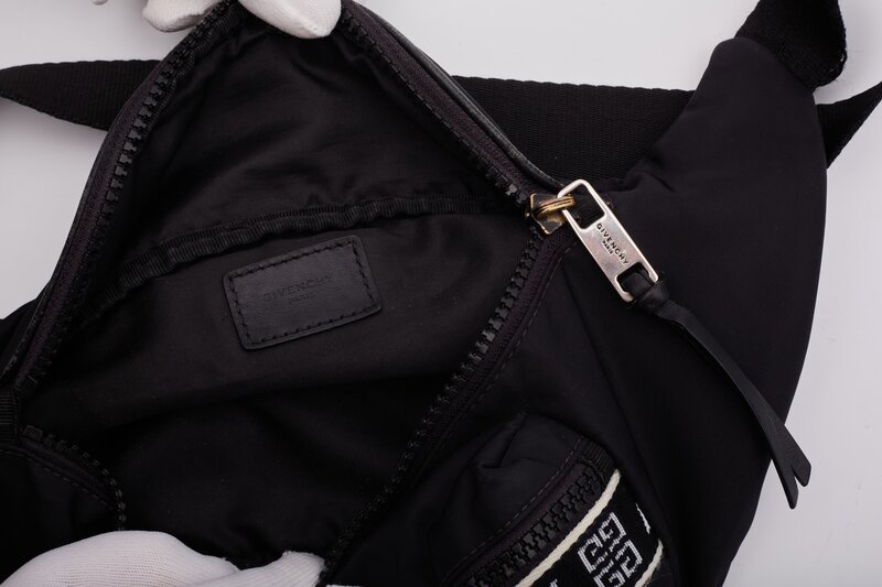 BLACK WHITE NYLON LOGO PRINT BUM BELT BAG