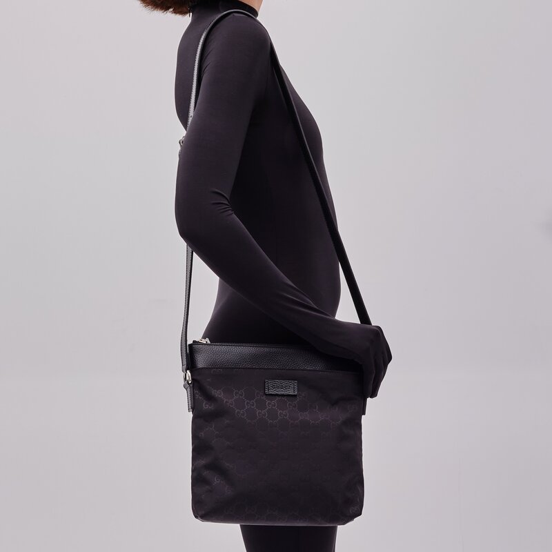 Black nylon messenger bag hotsell