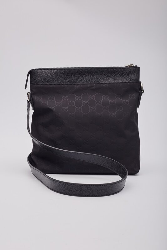 GUCCI GUCCI BLACK NYLON WITH LEATHER TRIM MESSENGER BAG