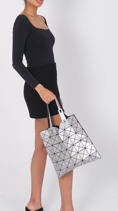 BAO BAO SILVER VINYL LUCENT TOTE - CRTBLNCHSHP BAO BAO SILVER VINYL LUCENT TOTE - CRTBLNCHSHP