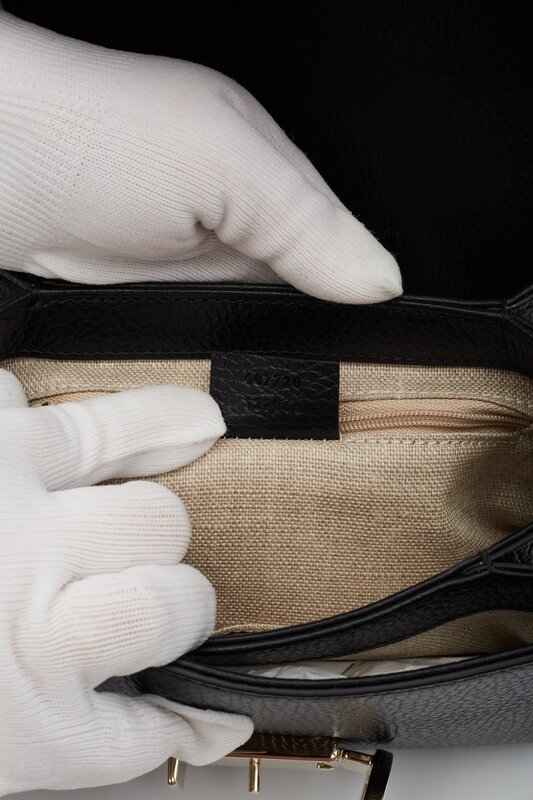 GUCCI GUCCI DOLLAR CALFSKIN INTERLOCKING GG CROSSBODY BAG BLACK SMALL