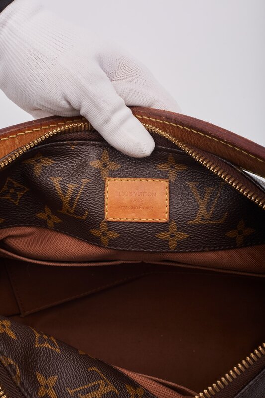 LOUIS VUITTON MONOGRAM SULLY PM HOBO BAG