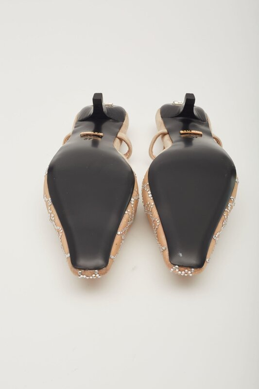 GUCCI GUCCI GG CRYSTAL EMBELLISHED MESH BEIGE SLINGBACK KITTEN HEELS