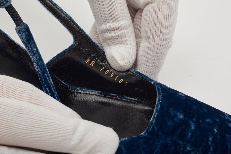 SAINT LAURENT SAINT LAURENT VELVET TOM DREAM SLINGBACK HEELS BLUE