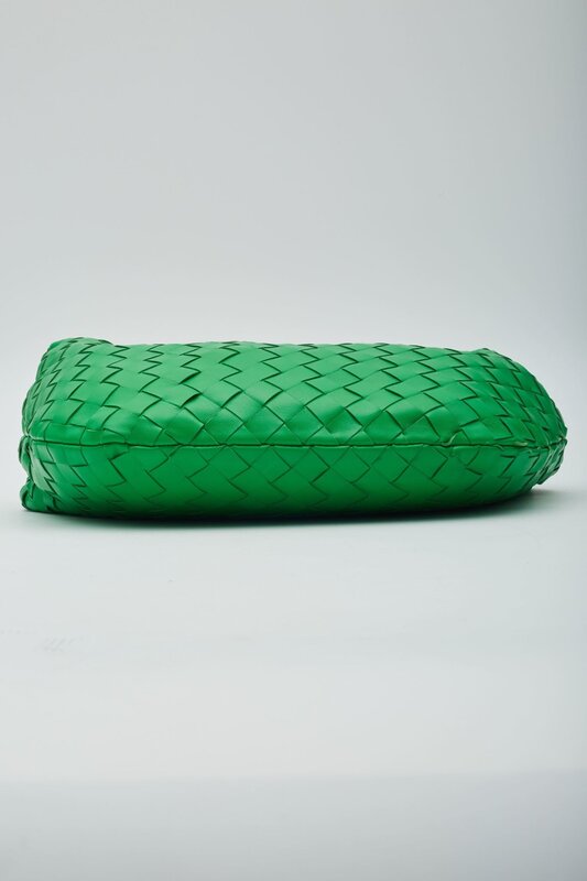 BOTTEGA VENETA GREEN INTRECCIATO LEATHER THE JODIE HANDBAG TEEN