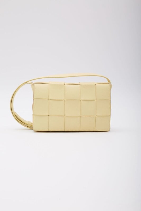 BOTTEGA VENETA PALE YELLOW LEATHER INTRECCIATO MAXI CASSETTE BAG