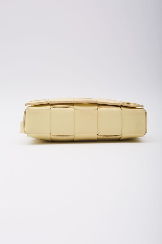 BOTTEGA VENETA PALE YELLOW LEATHER INTRECCIATO MAXI CASSETTE BAG