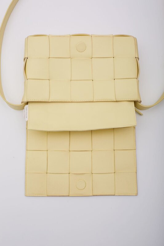 BOTTEGA VENETA PALE YELLOW LEATHER INTRECCIATO MAXI CASSETTE BAG