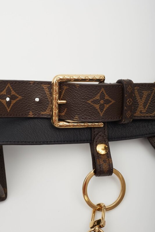 LOUIS VUITTON DAILY MULTI POCKET 30MM BELT