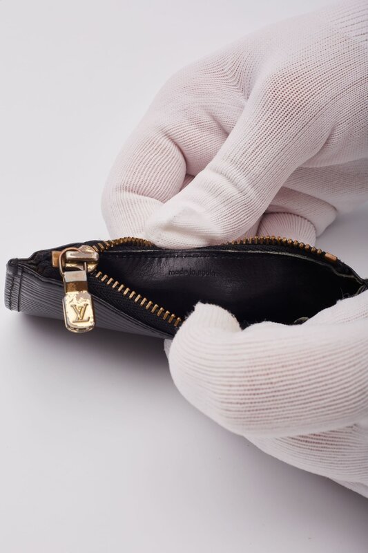 LOUIS VUITTON LOUIS VUITTON EPI LEATHER BLACK POCHETTE CLES COIN POUCH