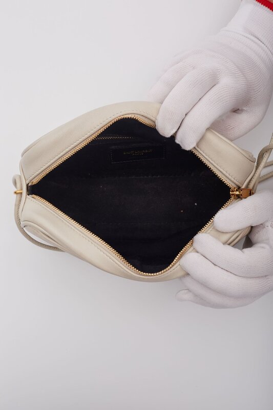 SAINT LAURENT SAINT LAURENT WHITE LAMBSKIN VICTOIRE CAMERA BAG