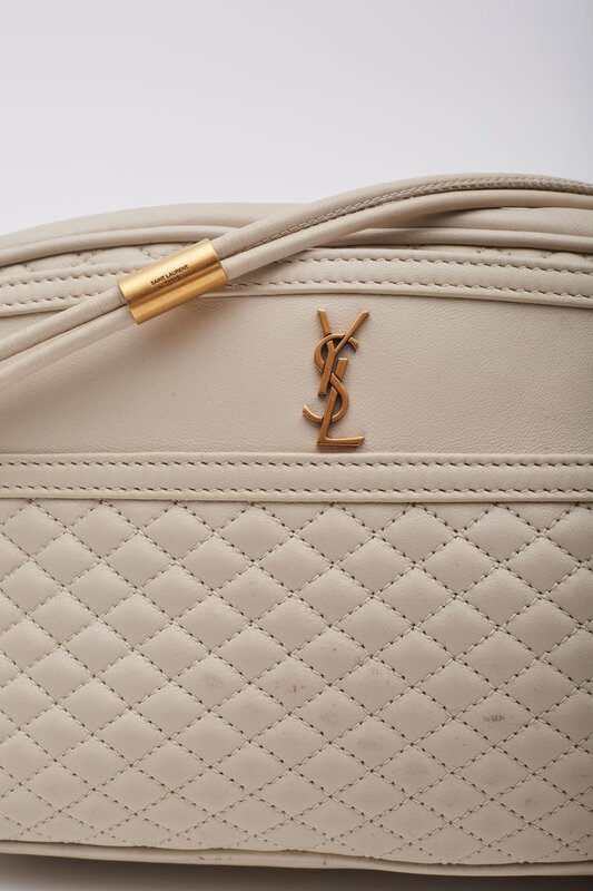 SAINT LAURENT SAINT LAURENT WHITE LAMBSKIN VICTOIRE CAMERA BAG