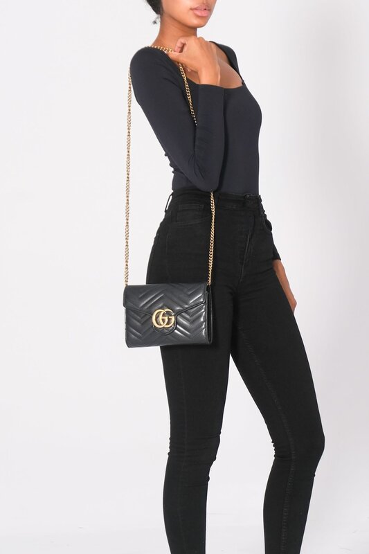 GUCCI GUCCI CALFSKIN MATELASSE GG MARMONT CHAIN WALLET BLACK