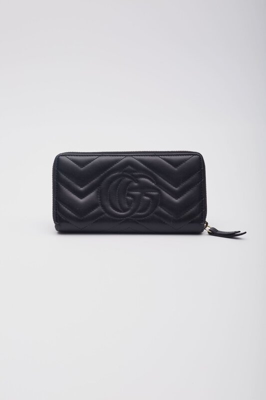 GUCCI GUCCI GG MARMONT MATELASSE ZIP AROUND WALLET
