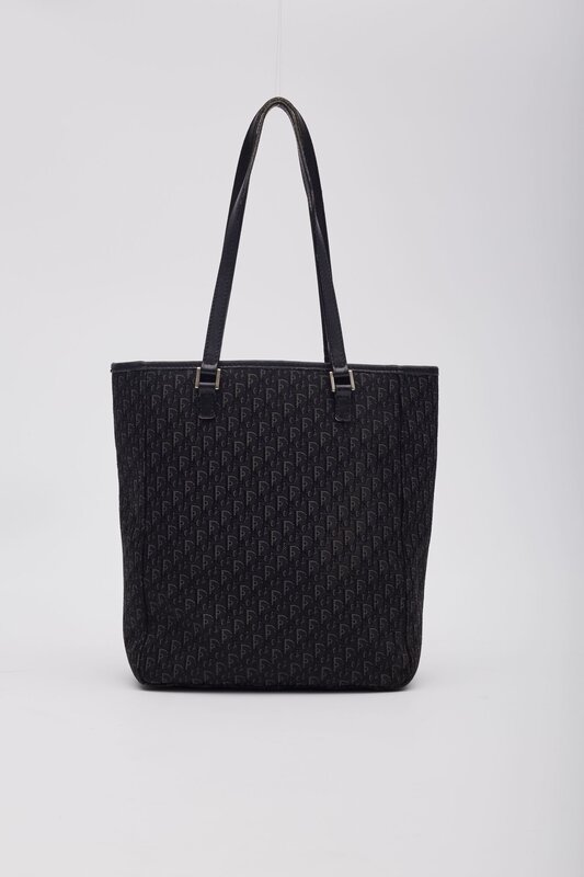 CHRISTIAN DIOR DIOR BLACK MONOGRAM DIORISSIMO TOTE BAG