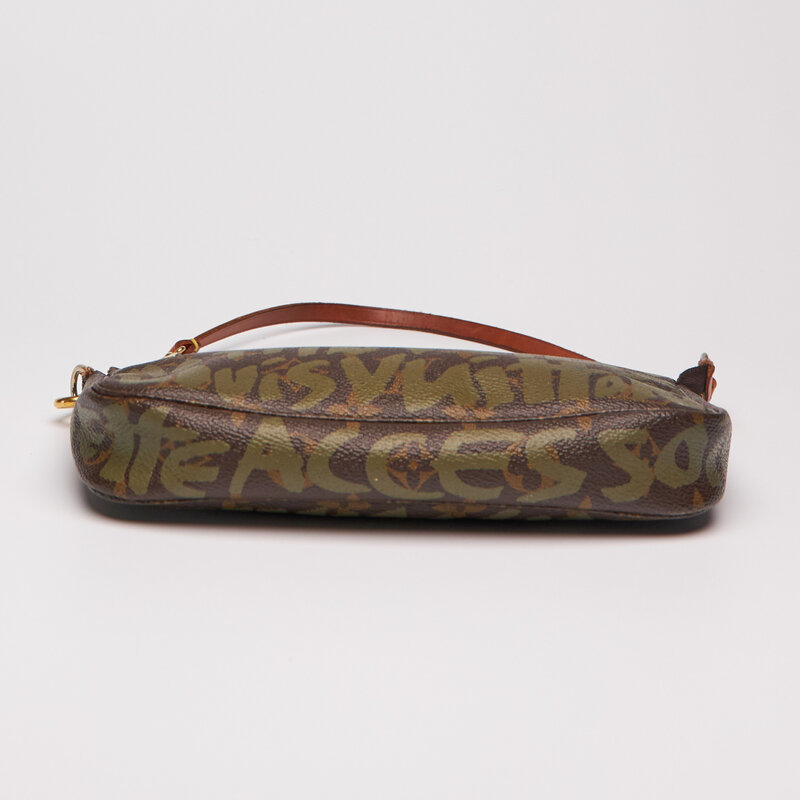 LOUIS VUITTON LOUIS VUITTON VINTAGE MONOGRAM POCHETTE ACCESSORIES GRAFFITI GREEN (2001)