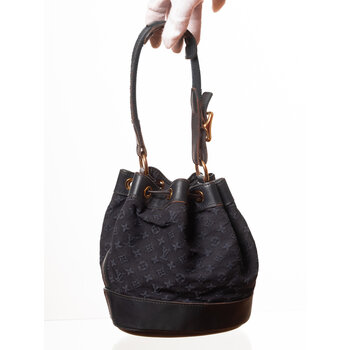 LOUIS VUITTON LOUIS VUITTON MONOGRAM MINI NOE BUCKET BAG