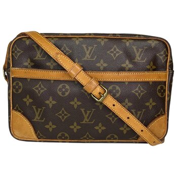 LOUIS VUITTON LOUIS VUITTON MONOGRAM TROCADERO CROSSBODY BAG