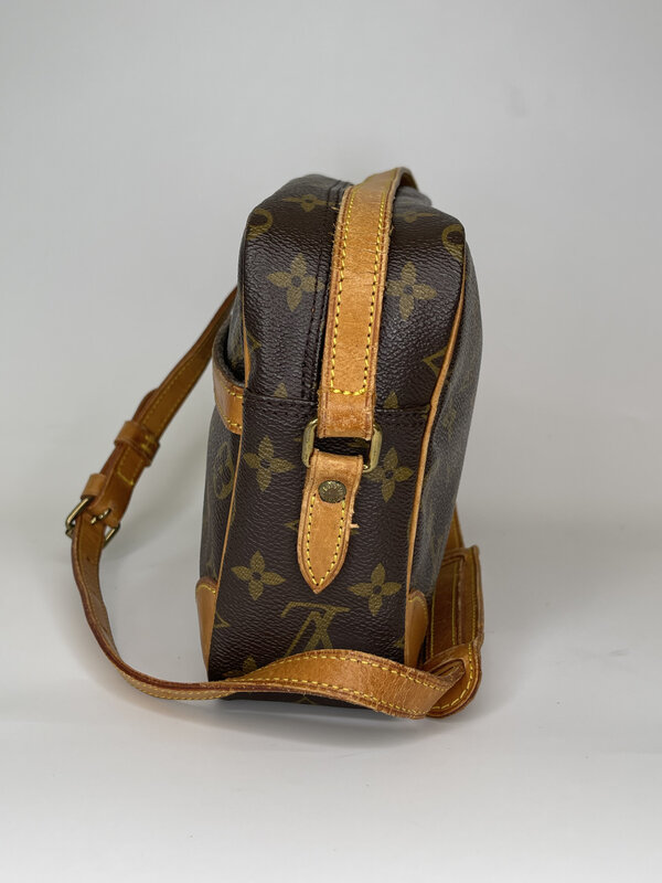 LOUIS VUITTON LOUIS VUITTON MONOGRAM TROCADERO CROSSBODY BAG