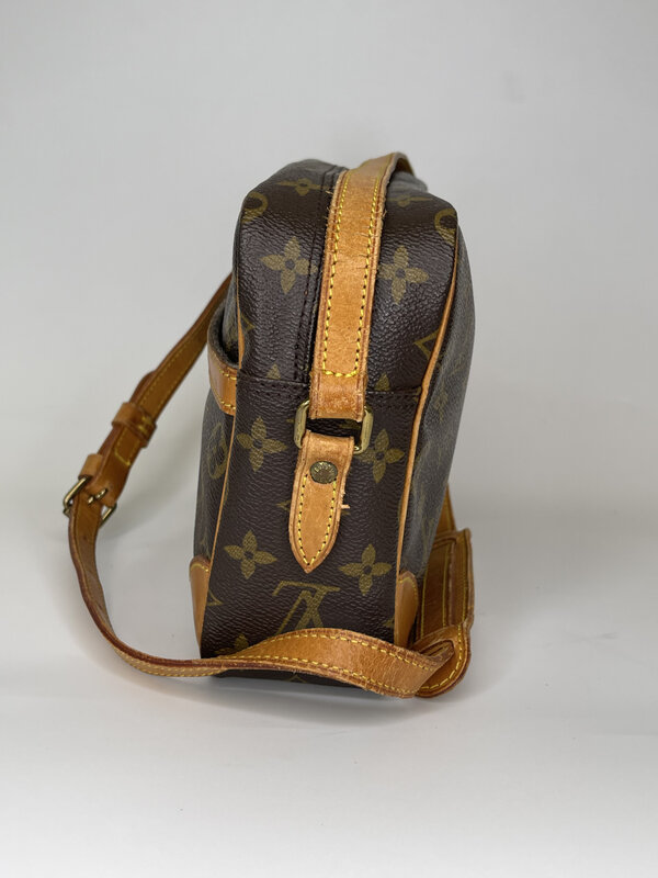 LOUIS VUITTON LOUIS VUITTON MONOGRAM TROCADERO CROSSBODY BAG