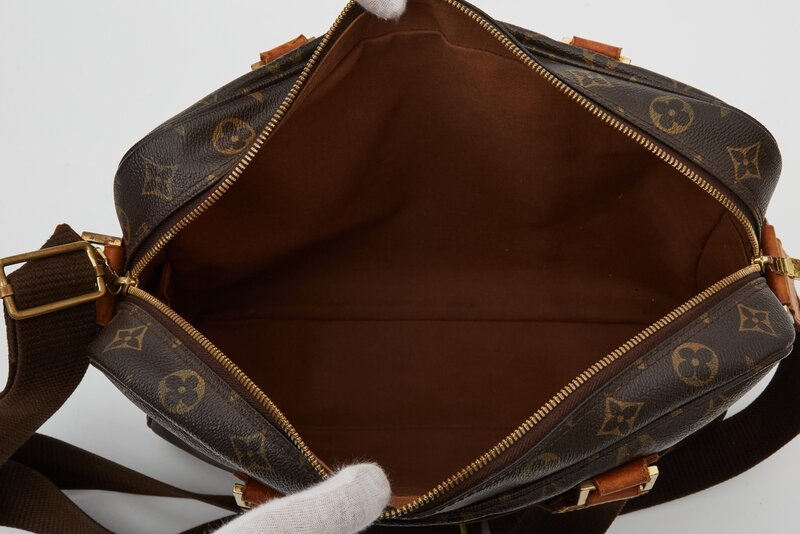LOUIS VUITTON LOUIS VUITTON MONOGRAM SAC BOSPHORE MESSENGER DOCUMENT BAG
