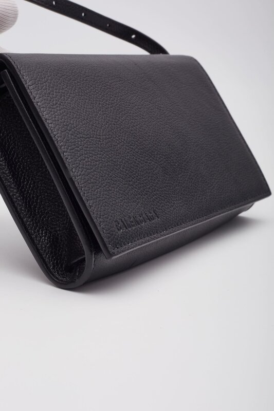 BALENCIAGA BALENCIAGA GRAINED CALFSKIN BLACK WALLET PHONE HOLDER BAG